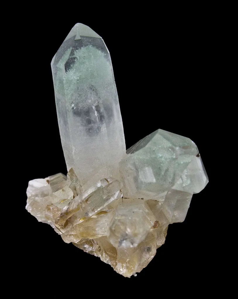 Quartz Included By Fuchsite - image 9