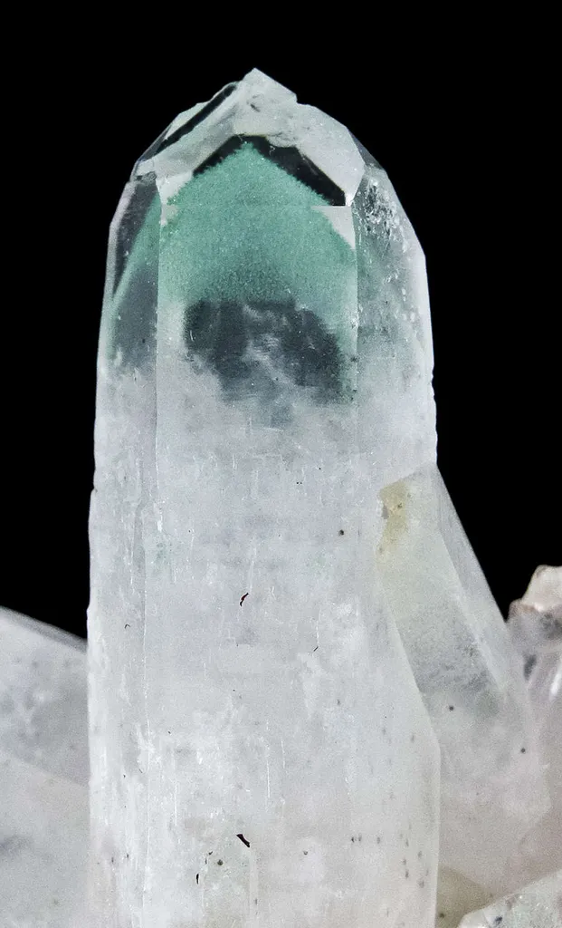 Quartz Included By Fuchsite - image 4
