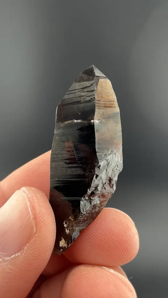 Quartz (irradiated) image