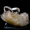 Quartz Japan-law Twin - image 1