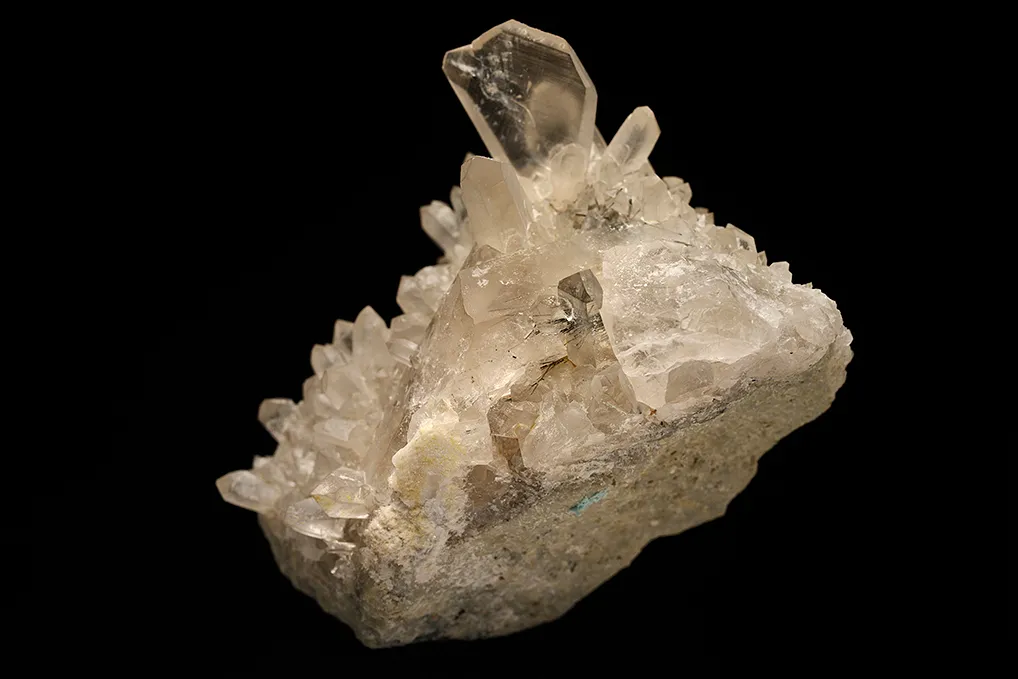 Quartz (Japan-law twin) - image 4