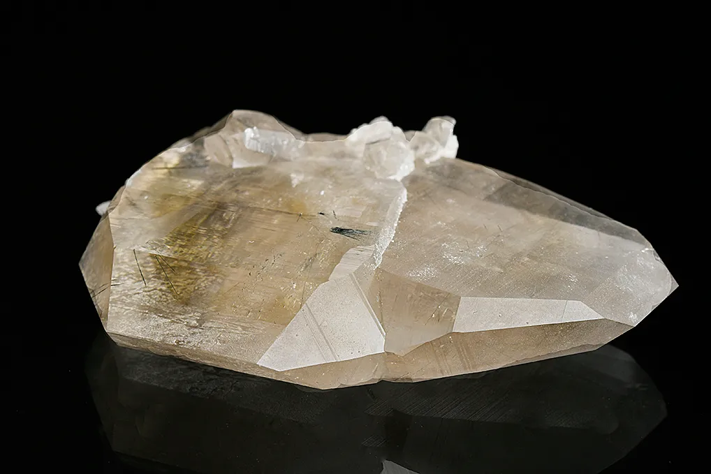 Quartz (Japan-law twin) with Tourmaline Inclusions - image 3