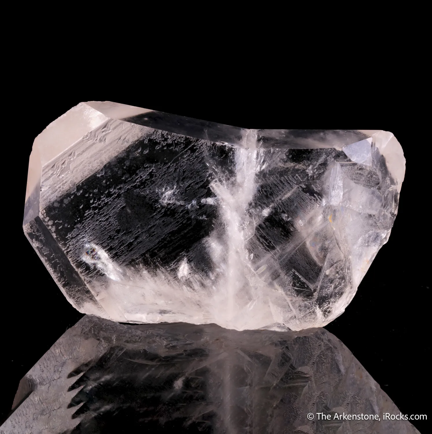 Quartz (Japan Law twinned) - image 3