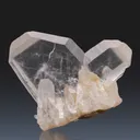 Quartz (Japan-law twinned) - image 1