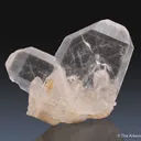 Quartz (Japan-law twinned) - image 2