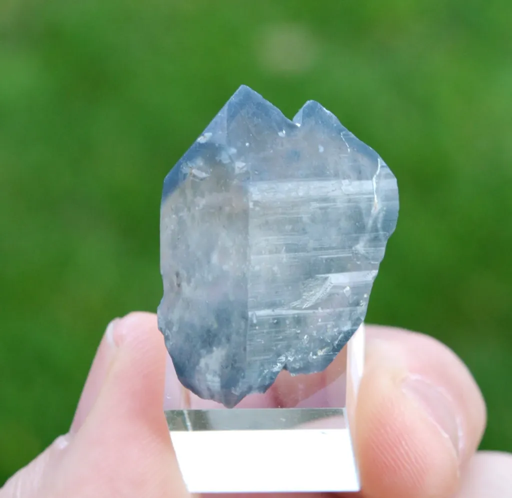 Quartz & Magnesio-Riebeckite 10 grams - Kunar Mine, Afghanistan image