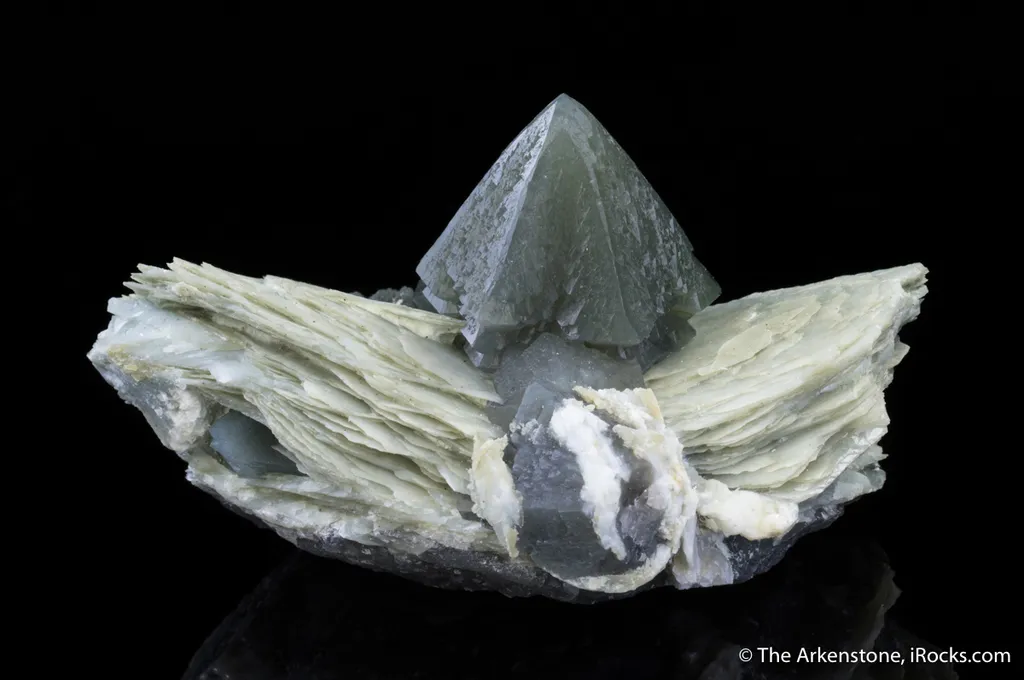 Quartz on Calcite - image 4