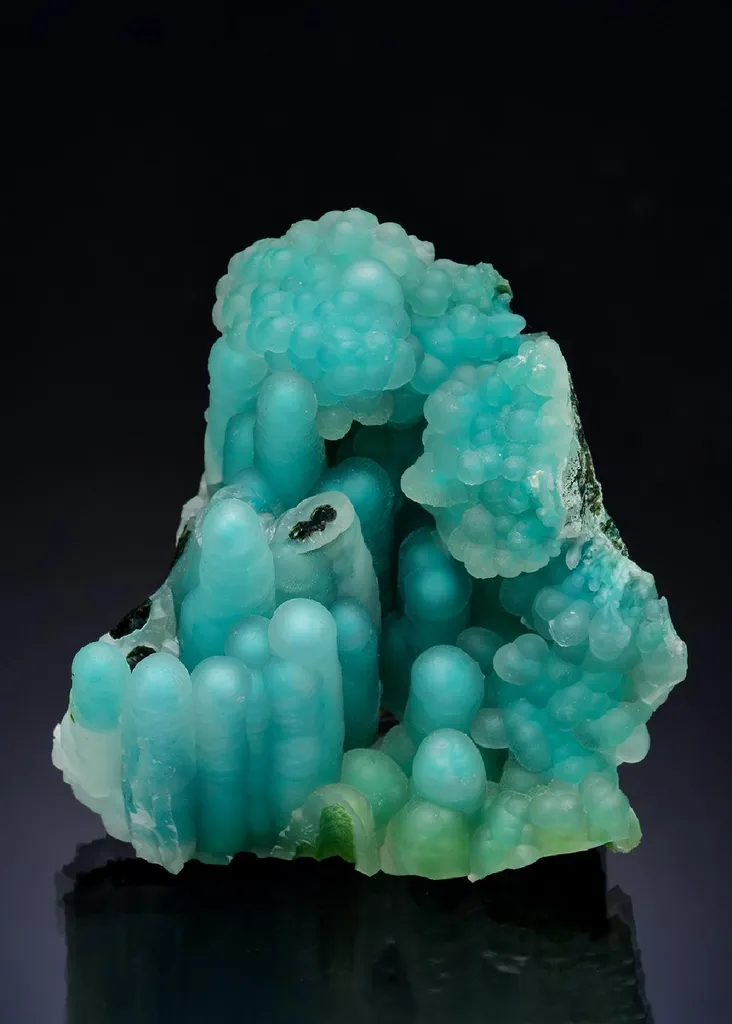 Quartz on Chrysocolla image