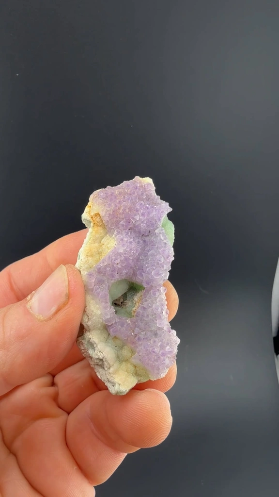 Quartz on Fluorite - image 2