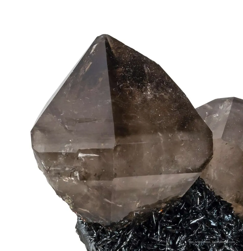 Quartz on Hematite - image 3