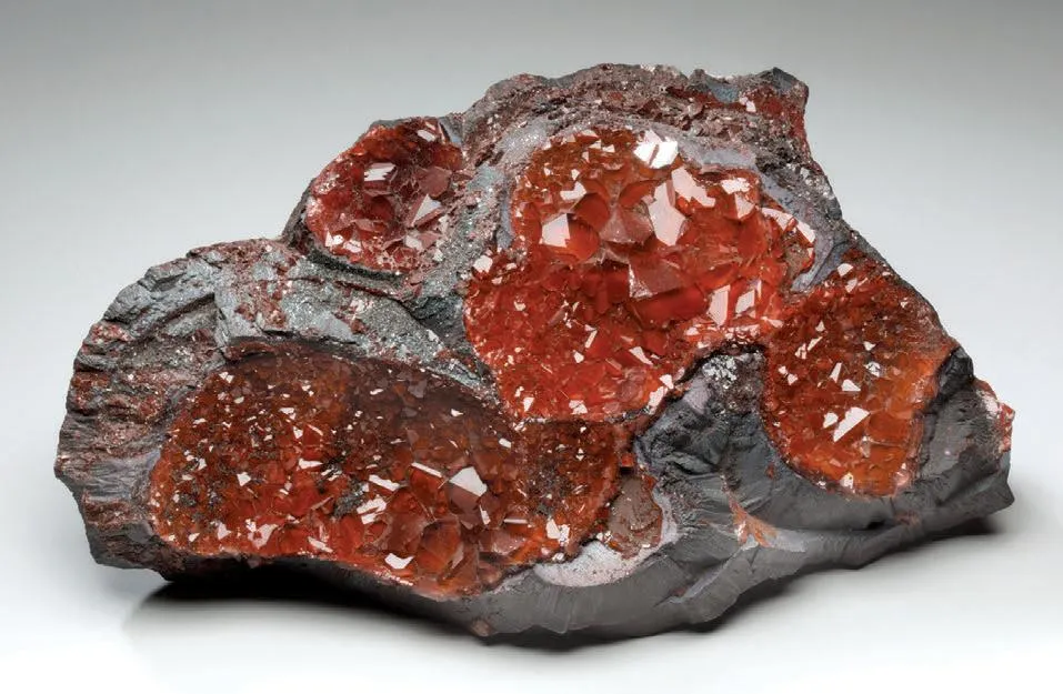 Quartz on Hematite image