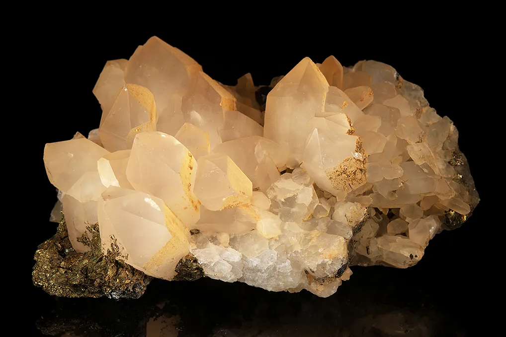 Quartz on Pyrite - image 3