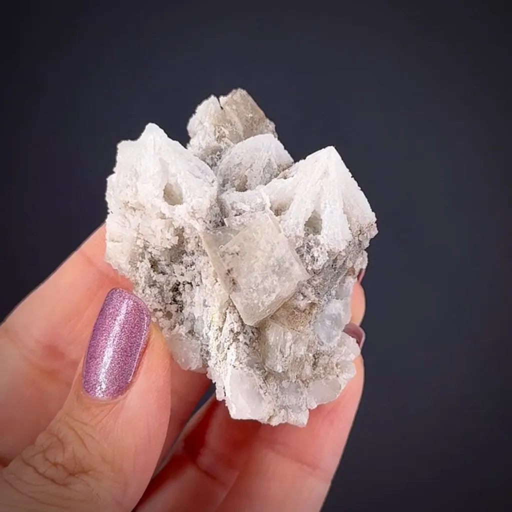 Quartz on Quartz with Calcite image