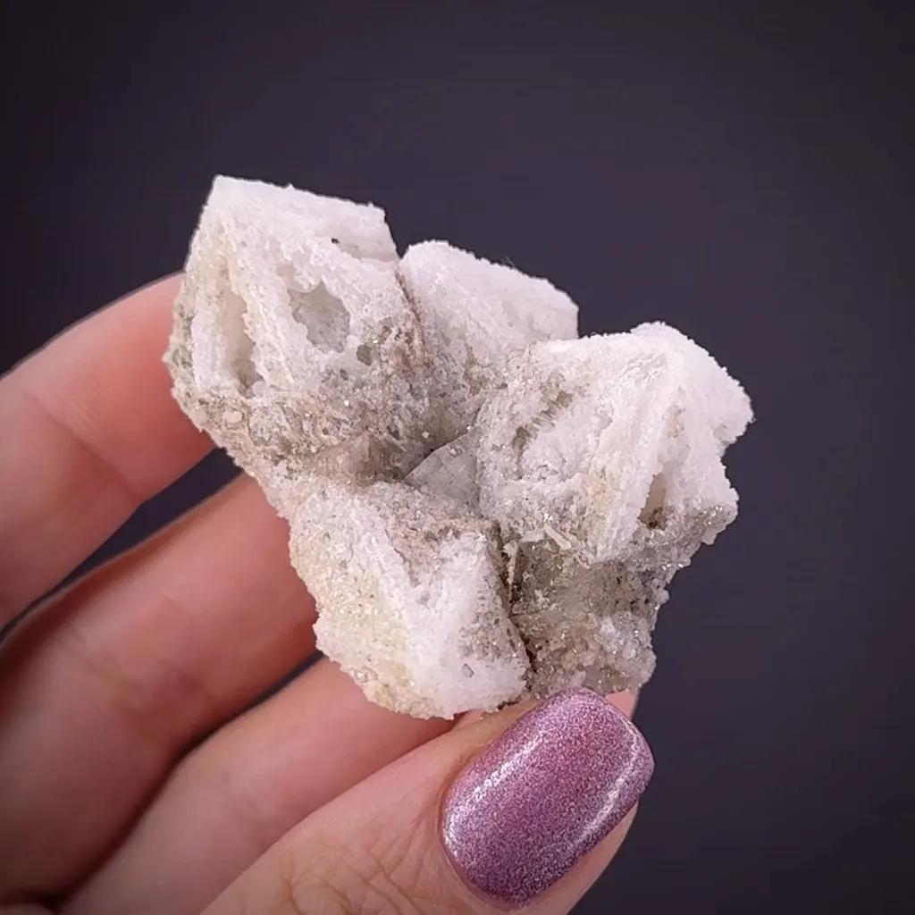Quartz on Quartz with Calcite image