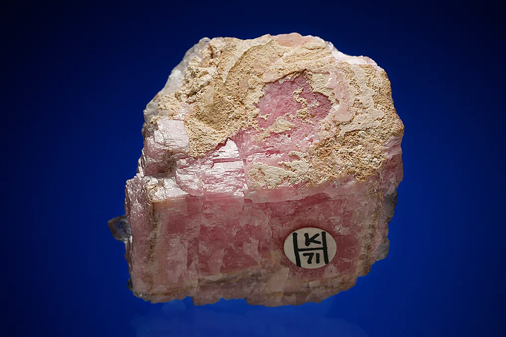 Quartz on Rhodochrosite - image 2