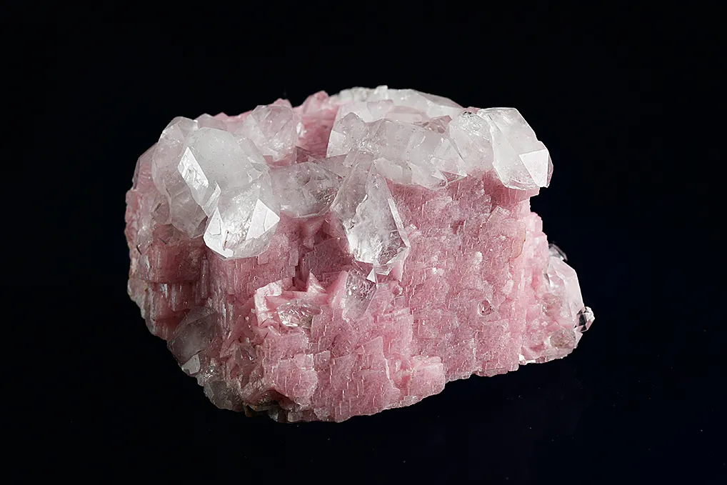 Quartz on Rhodochrosite - image 3