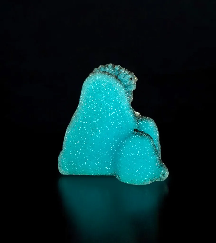 Quartz over Chrysocolla after Malachite after Azurite (?) image