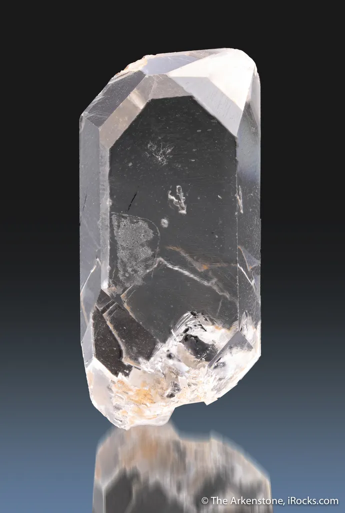 Quartz (pseudocubic) image