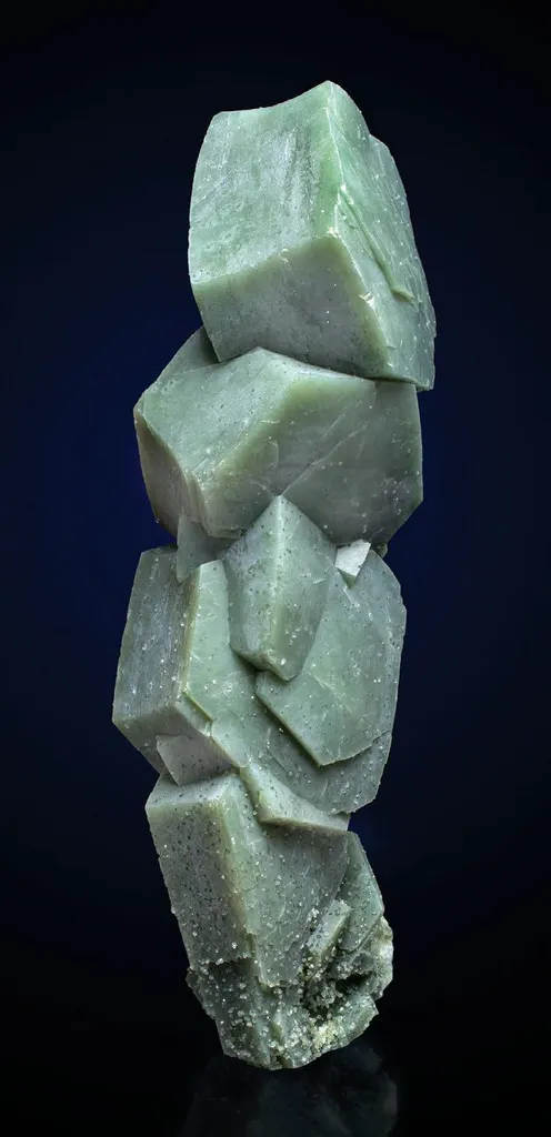 Quartz pseudomorph after Calcite image