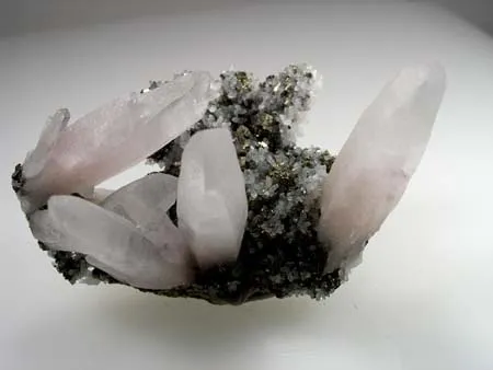 Quartz, Pyrite image