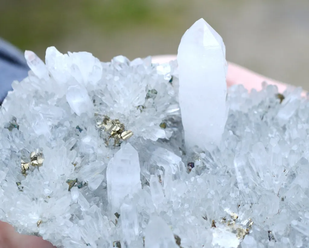 Quartz & Pyrite 2044 grams - Cavnic, Maramureș County, Romania image