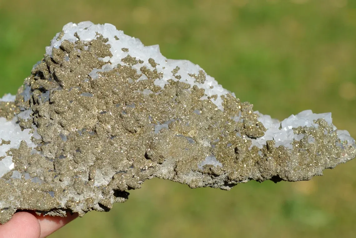 Quartz & Pyrite 900 grams - El Hammam Mine, Khémisset Province, Rabat-Salé-Kénitra Region, Morocco - image 7