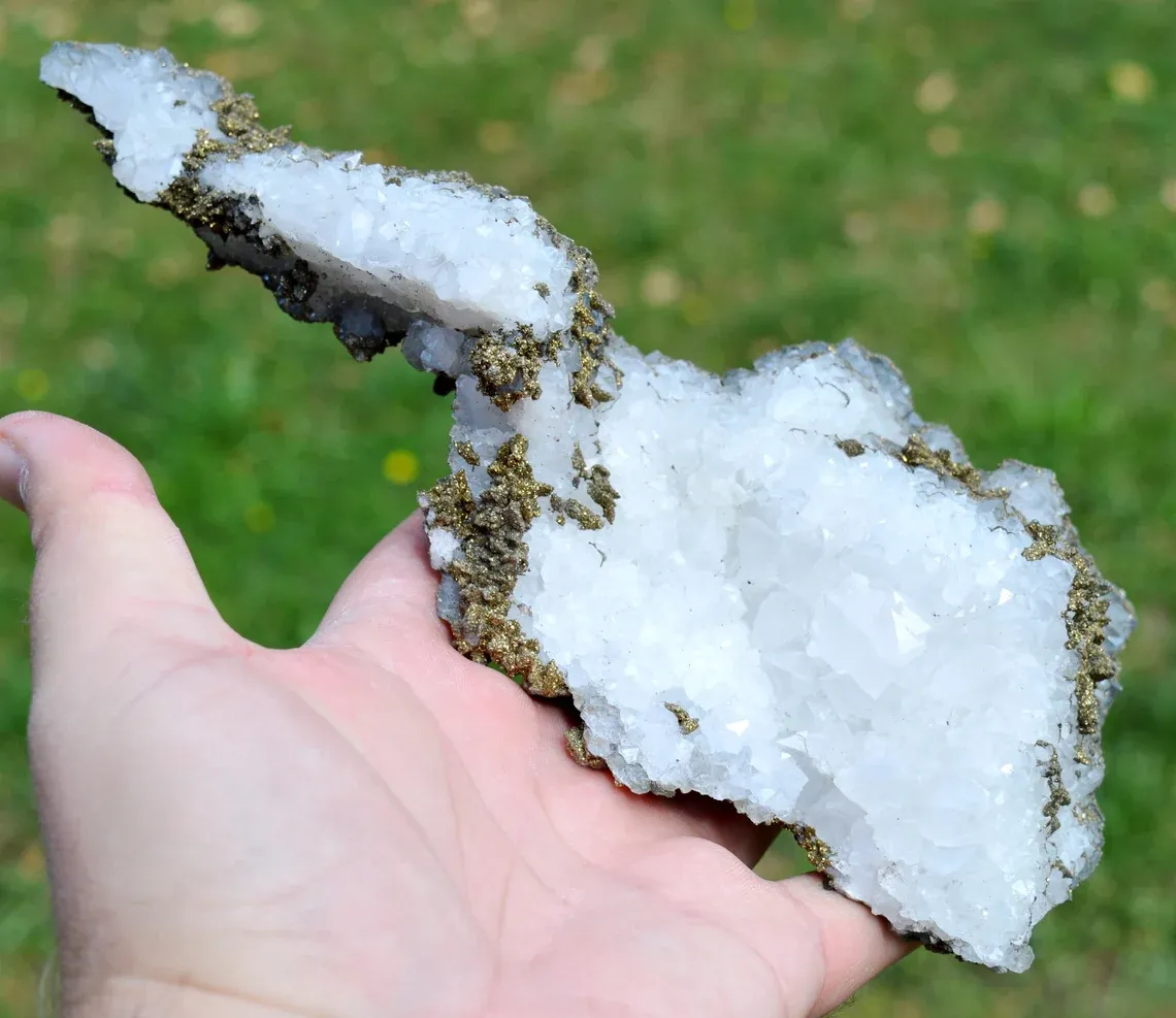 Quartz & Pyrite 900 grams - El Hammam Mine, Khémisset Province, Rabat-Salé-Kénitra Region, Morocco - image 2