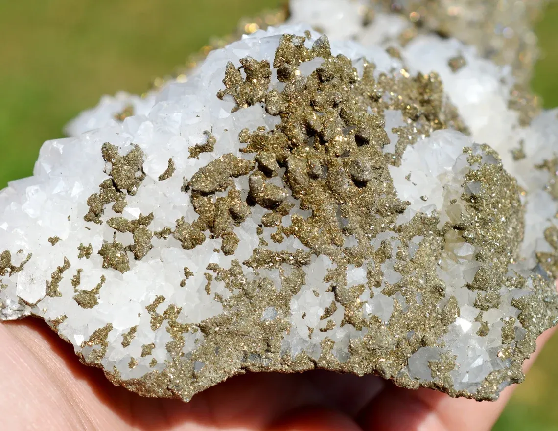 Quartz & Pyrite 900 grams - El Hammam Mine, Khémisset Province, Rabat-Salé-Kénitra Region, Morocco - image 6