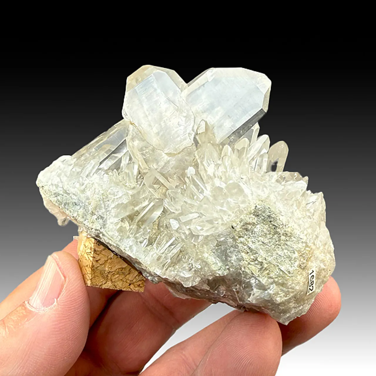 Quartz (repaired) (1682) - image 1