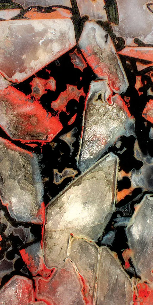 Quartz replacing Calcite crystals in Agate image