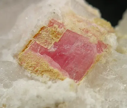 Quartz, Rhodochrosite - image 2