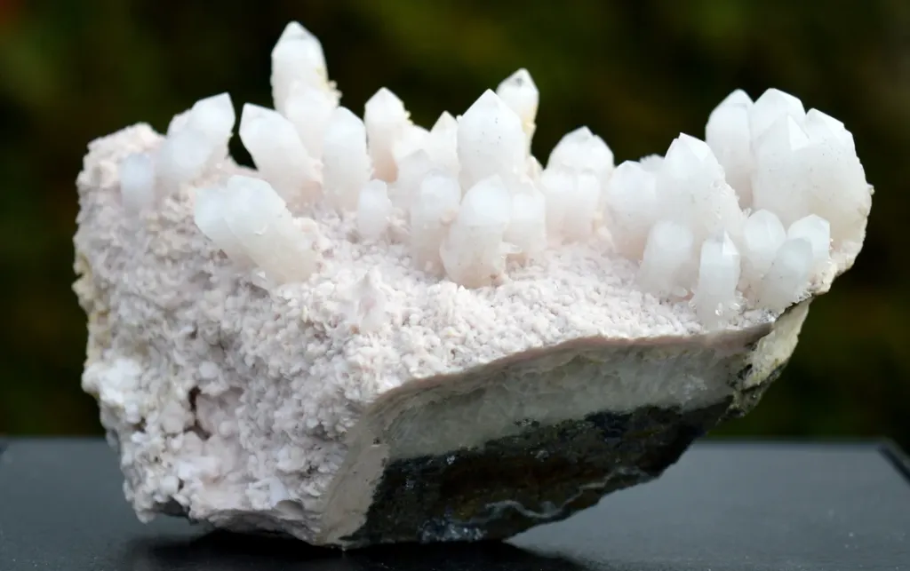 Quartz & Rhodochrosite 542 grams - Huarón mine, Huayllay district, Pasco province, Pasco, Peru image