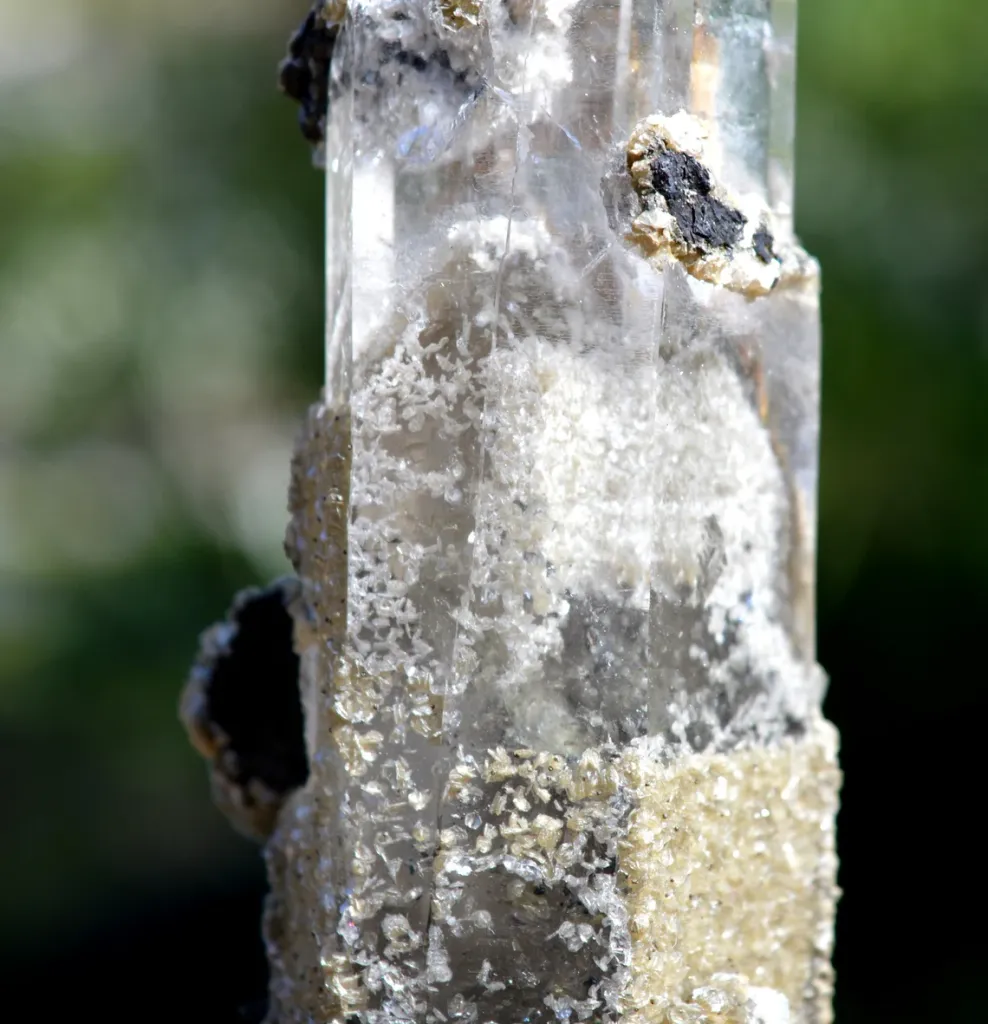 Quartz & siderite Apatite 205 grams - Panasqueira Mines, Covilhã, Castelo Branco District, Portugal - image 6
