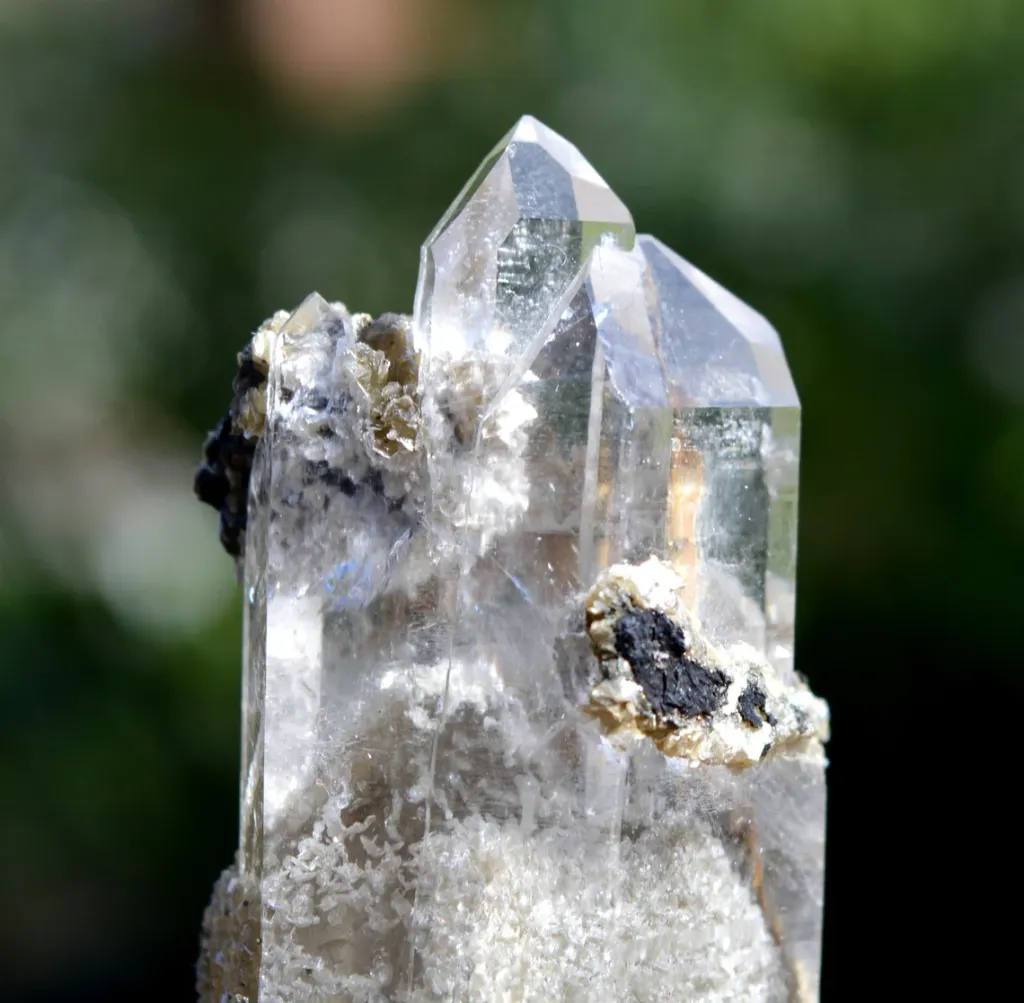 Quartz & siderite Apatite 205 grams - Panasqueira Mines, Covilhã, Castelo Branco District, Portugal - image 5