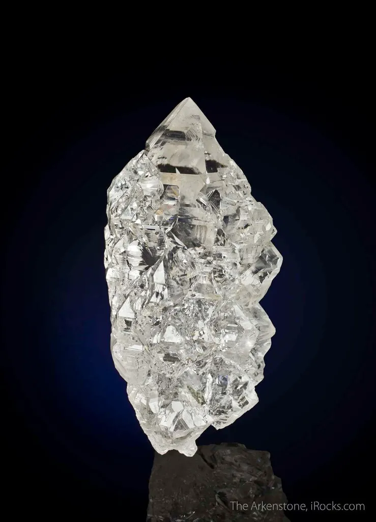 Quartz (skeletal) - image 2