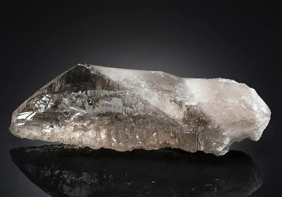 Quartz (Skeletal) image