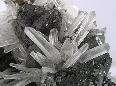 Quartz, Sphalerite, Chalcopyrite - image 3