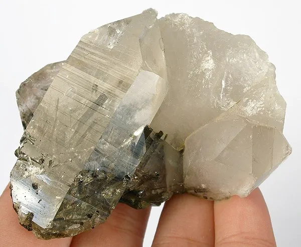 Quartz, Tourmaline image
