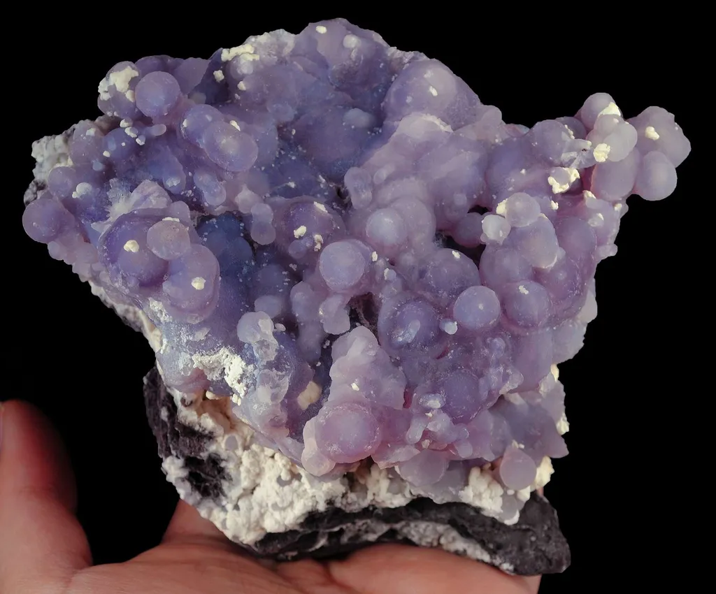 Quartz (Unusual Lavender Balls) - image 2