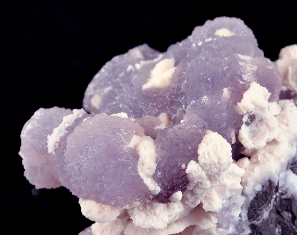 Quartz (Unusual Lavender Balls) - image 4
