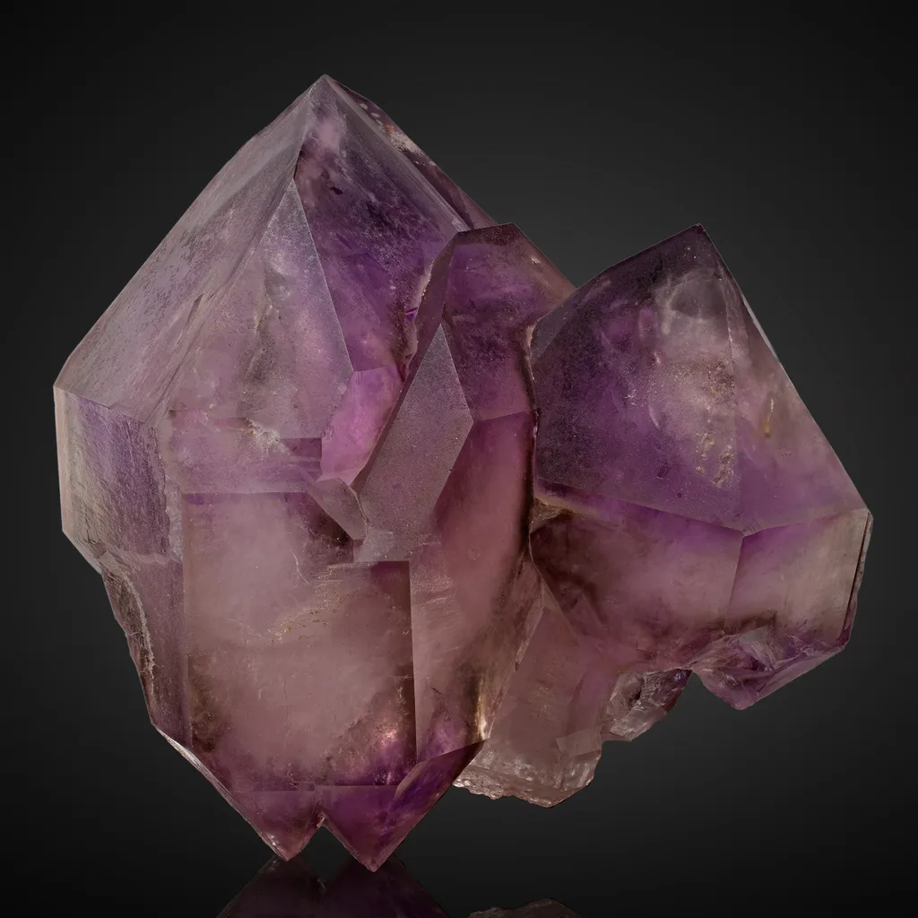 Quartz v. Amethyst image