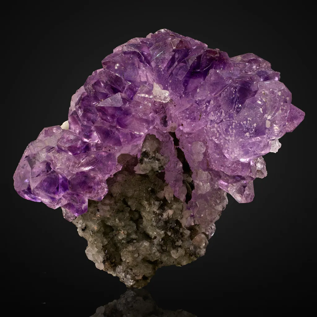 Quartz v. Amethyst image
