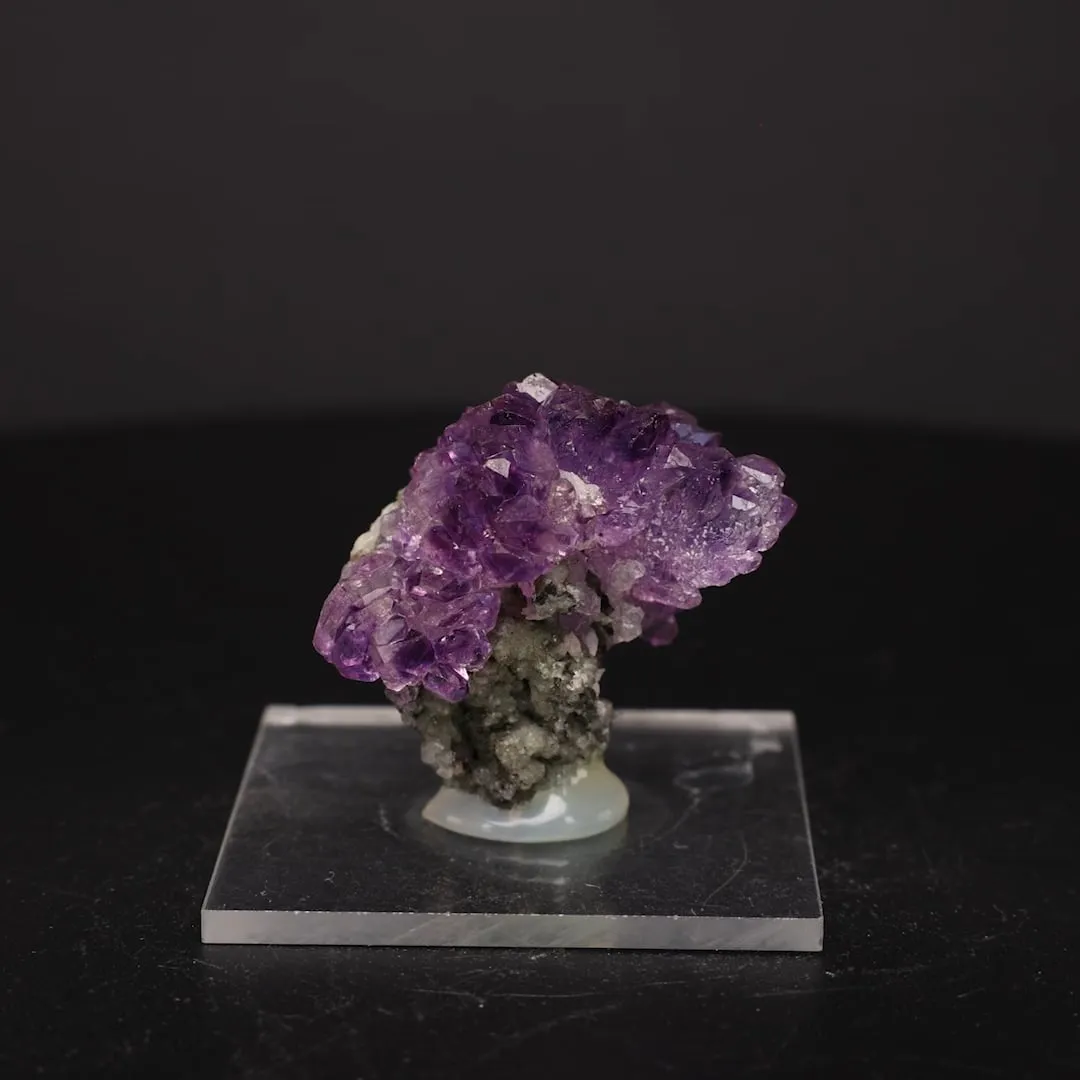 Quartz v. Amethyst - image 2