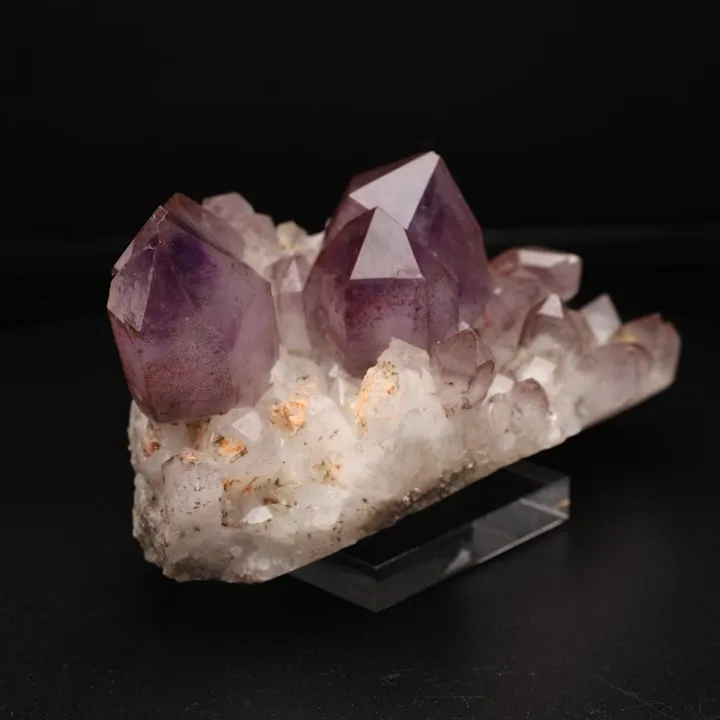 Quartz v. Amethyst - image 2