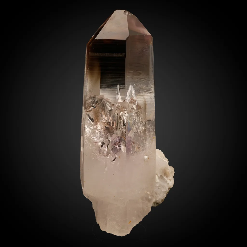 Quartz v. Smoky image