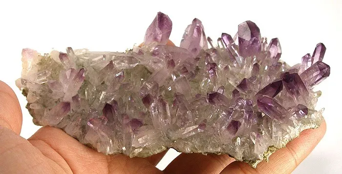 Quartz (Var: Amethyst) image