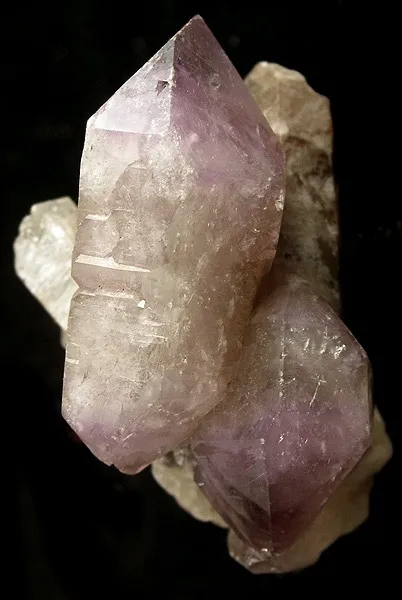 Quartz (Var: Amethyst) image