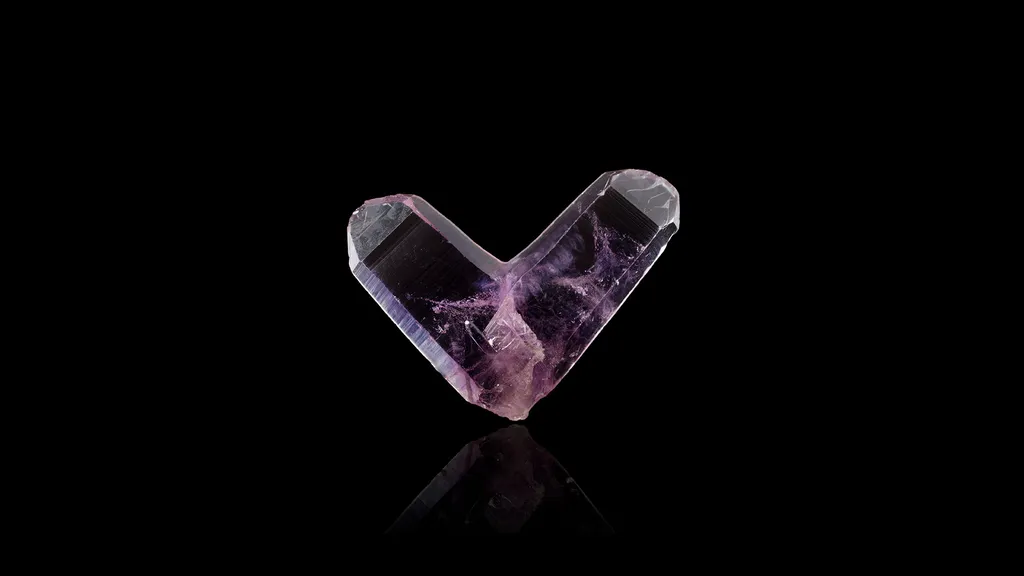 Quartz (var. Amethyst) image