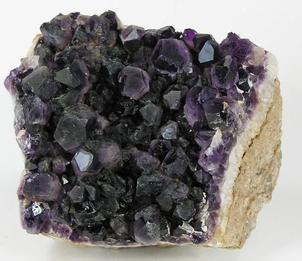 Quartz (Var: Amethyst) image