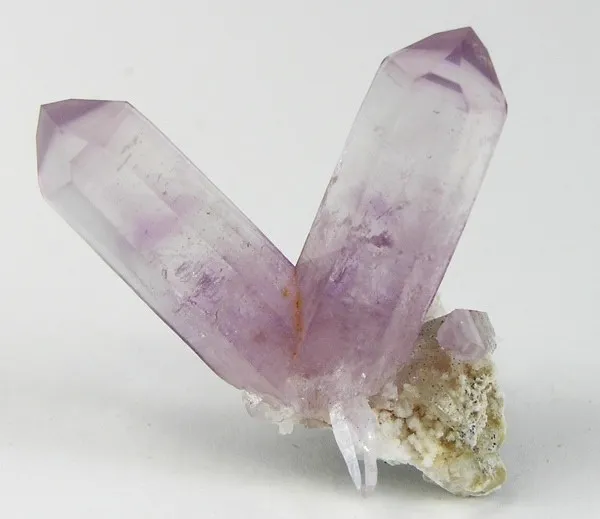 Quartz (Var: Amethyst) image